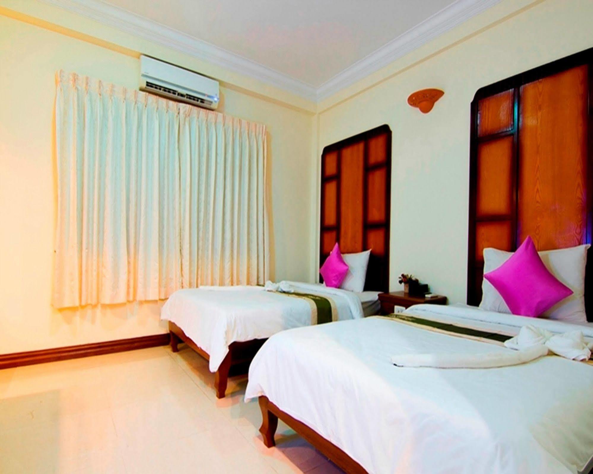 Champey Villa Siem Reap Exteriör bild
